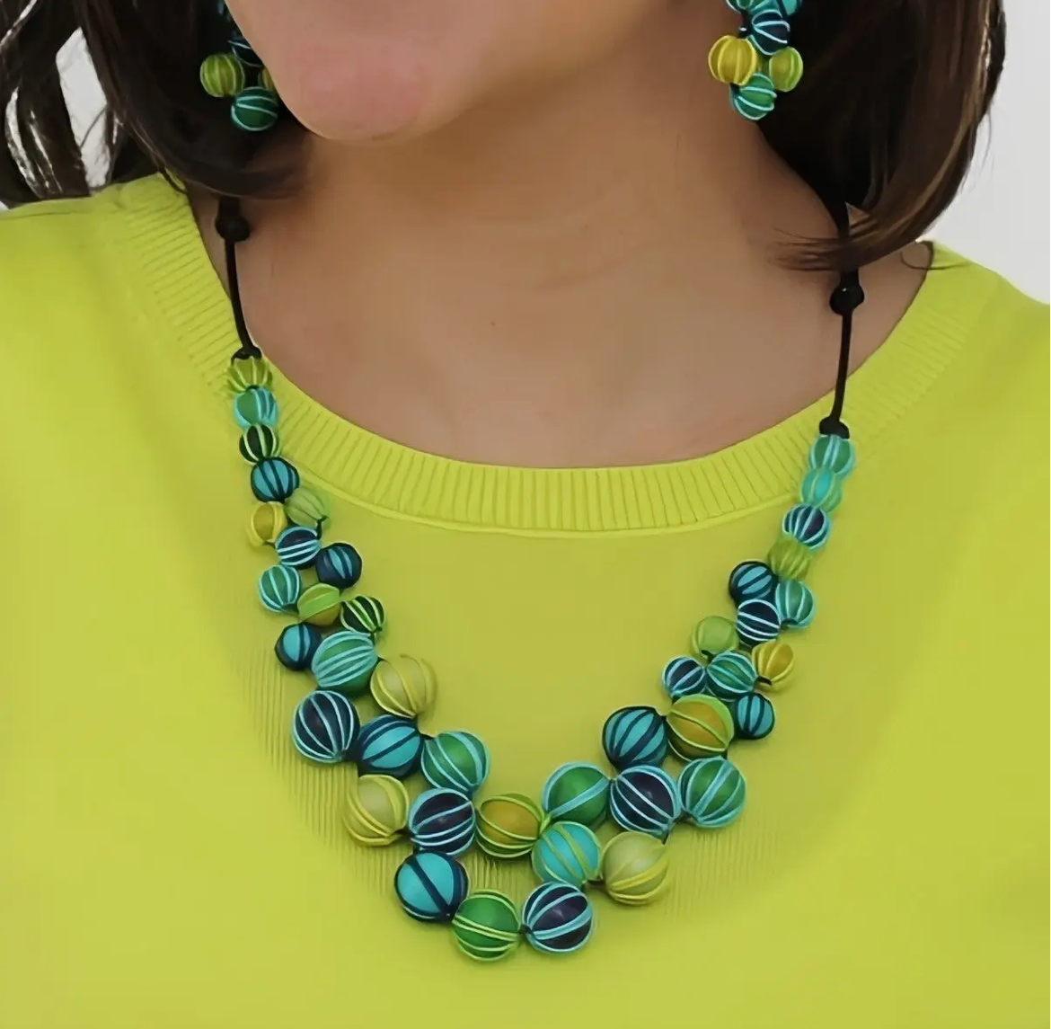 Green Pamela Berries Necklace