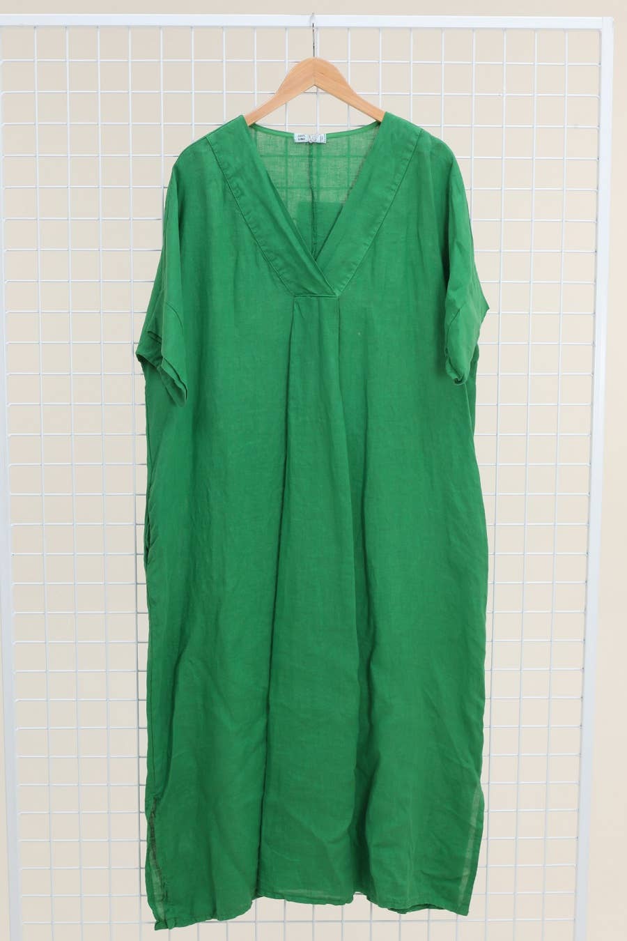 Long dress v-neck 62733 100% linen: Mustard