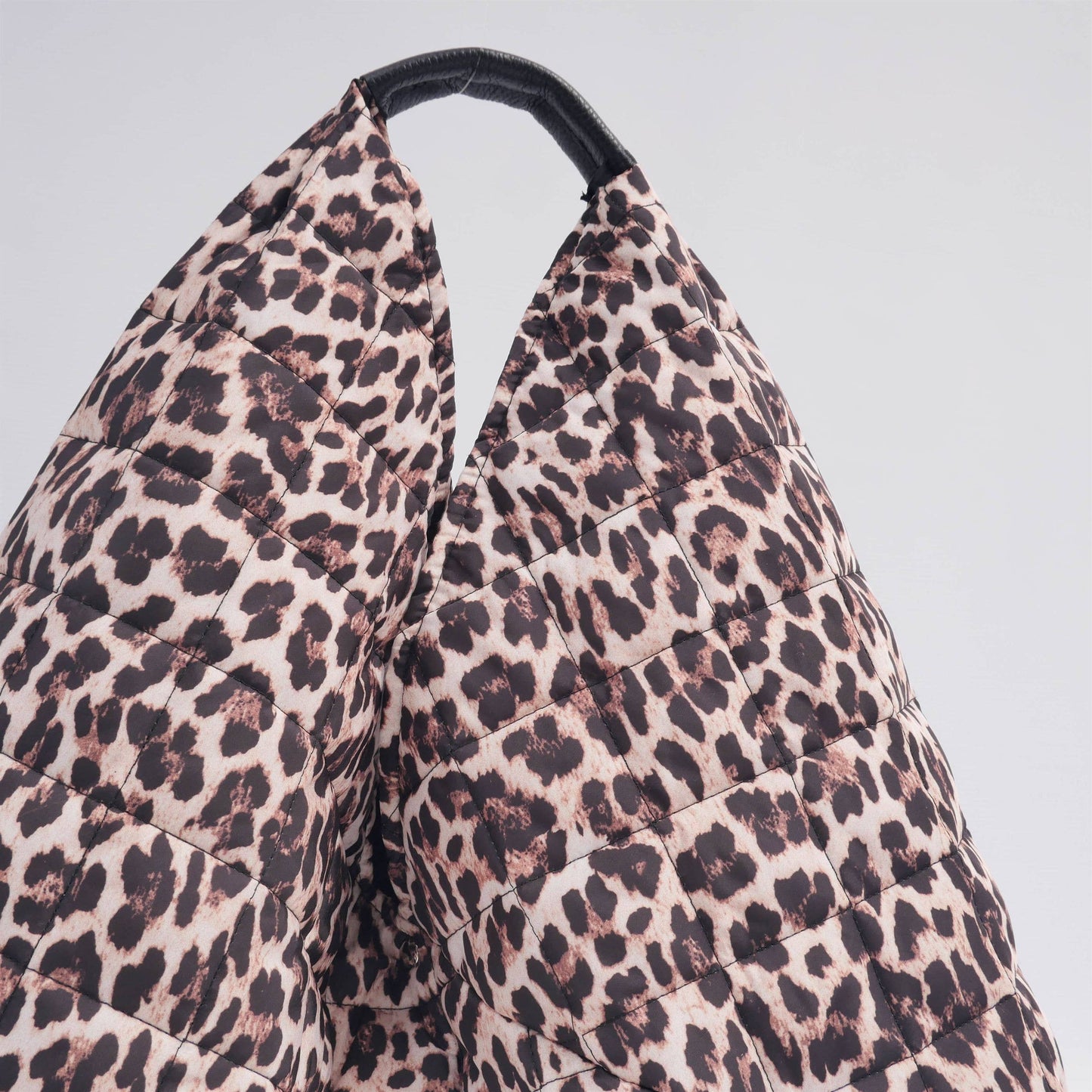 Leopard print quilted HOBO handbag Camel