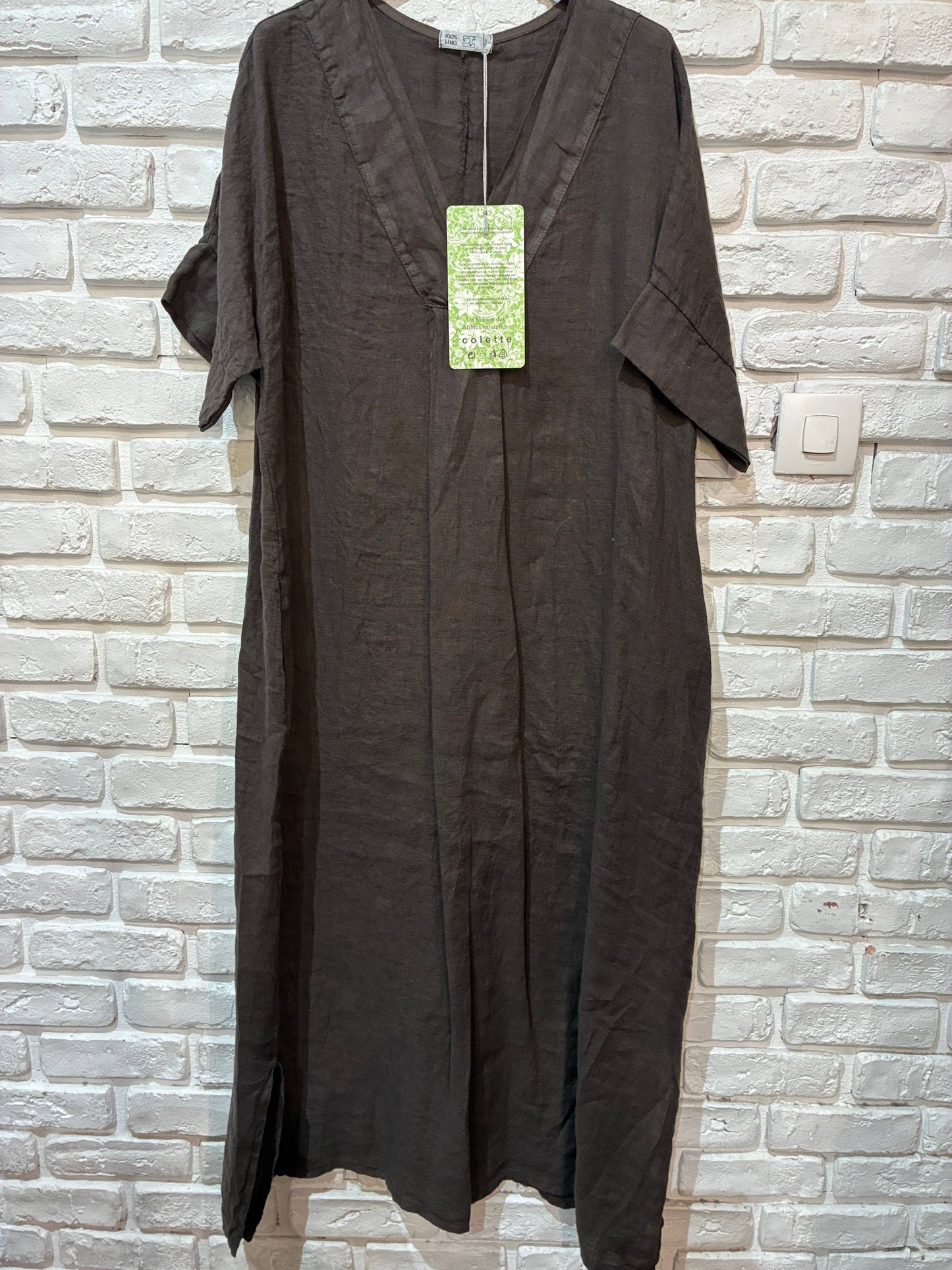 Long dress v-neck 62733 100% linen: Mustard