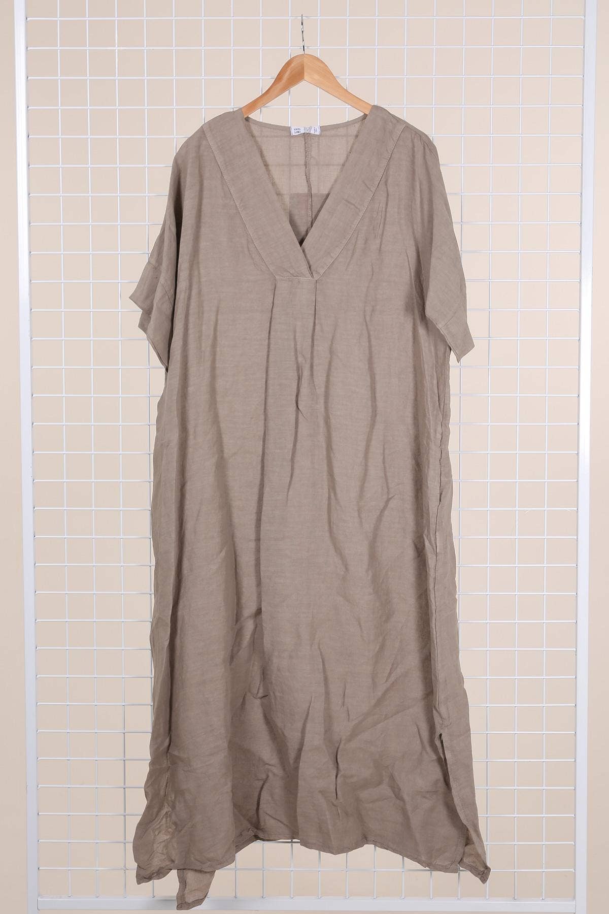 Long dress v-neck 62733 100% linen: Mustard