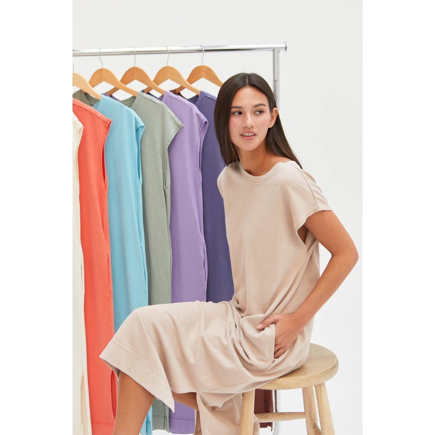 Casual Sleeveless Midi Dress With Pockets Beige