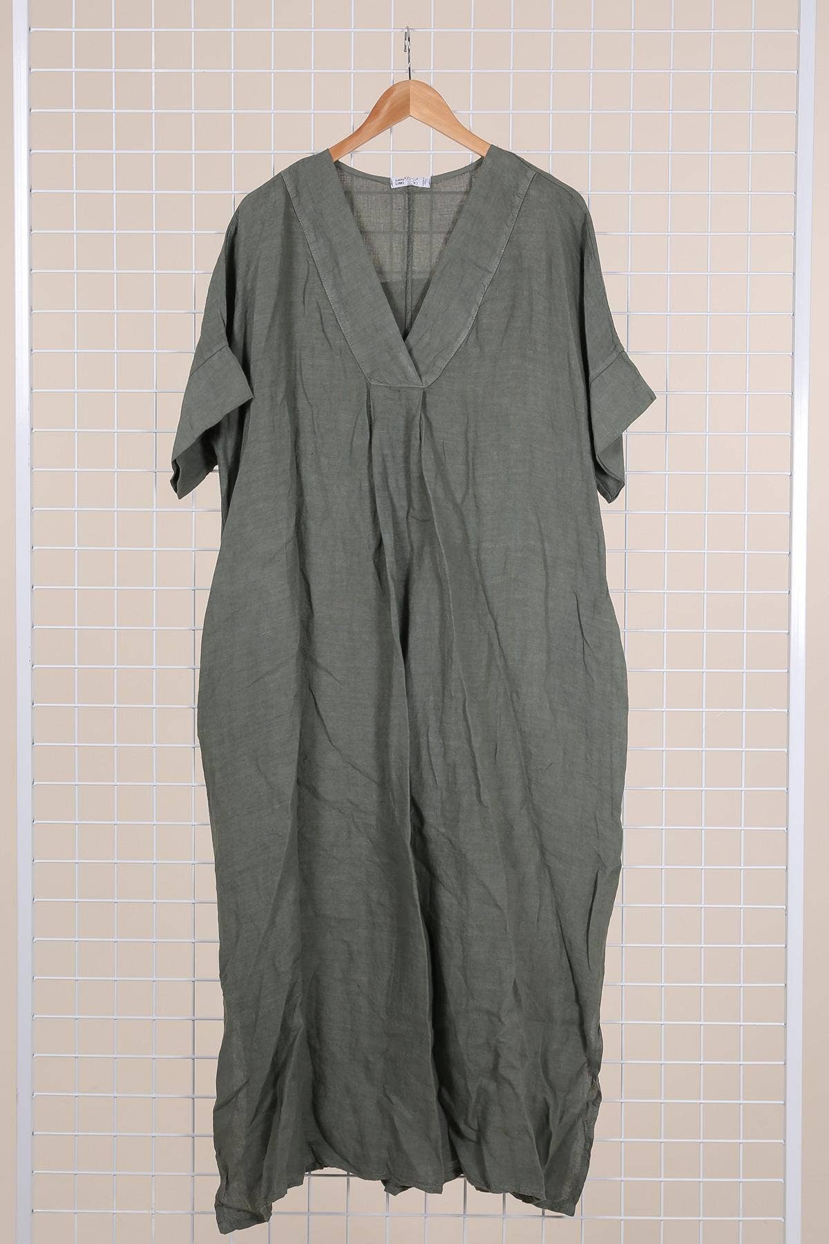 Long dress v-neck 62733 100% linen: Mustard