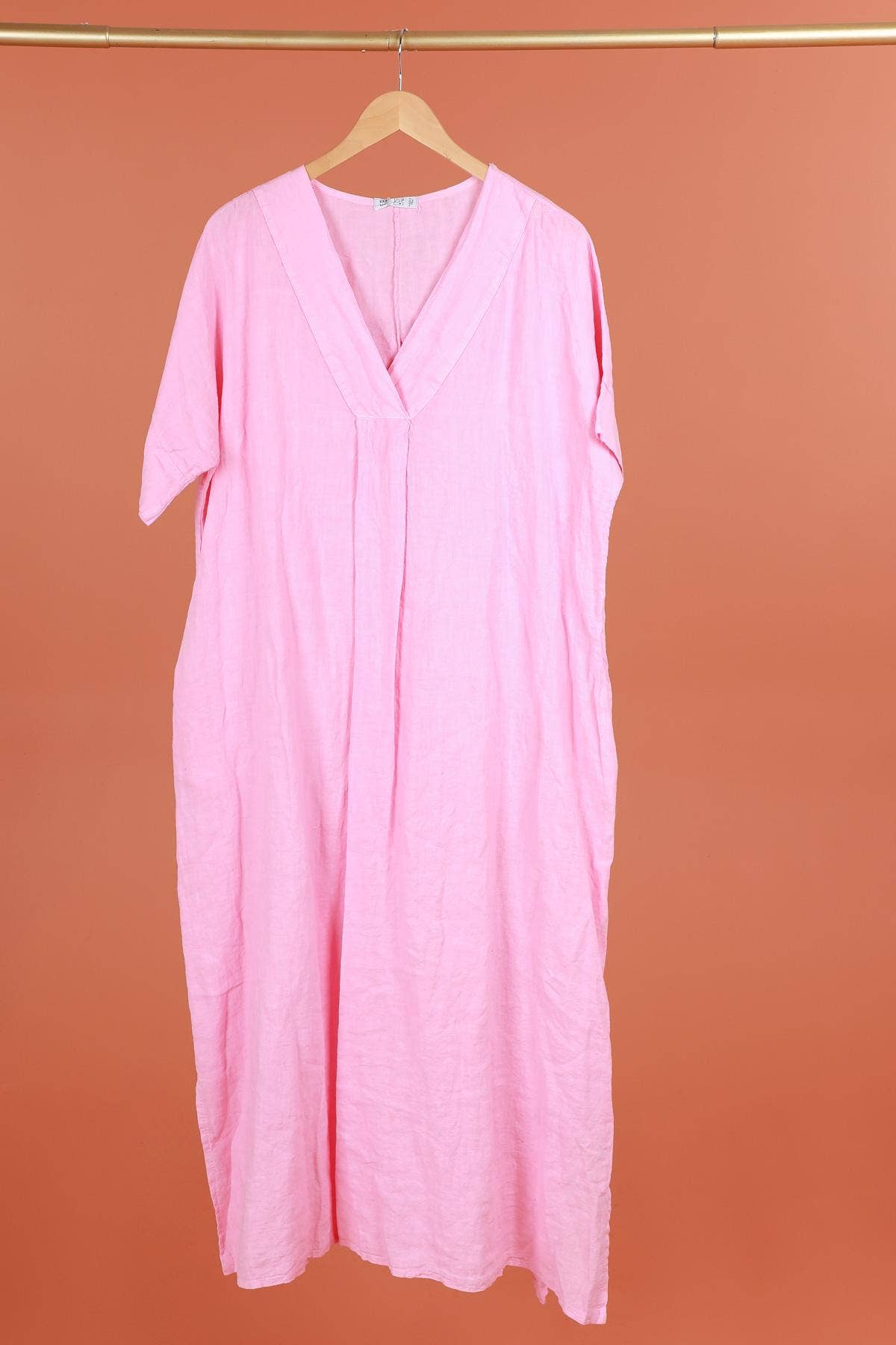 Long dress v-neck 62733 100% linen: Mustard