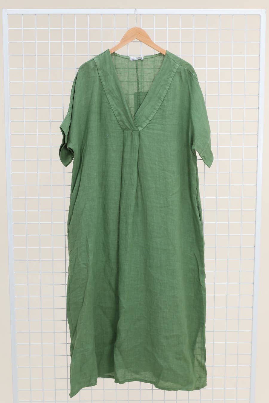 Long dress v-neck 62733 100% linen: Mustard